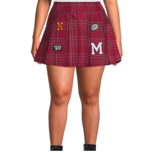 No Boundaries Dresses & Skirts - No Boundaries Juniors Red Plaid Pleated Tennis Mini Skirt Patches size 1 or XS